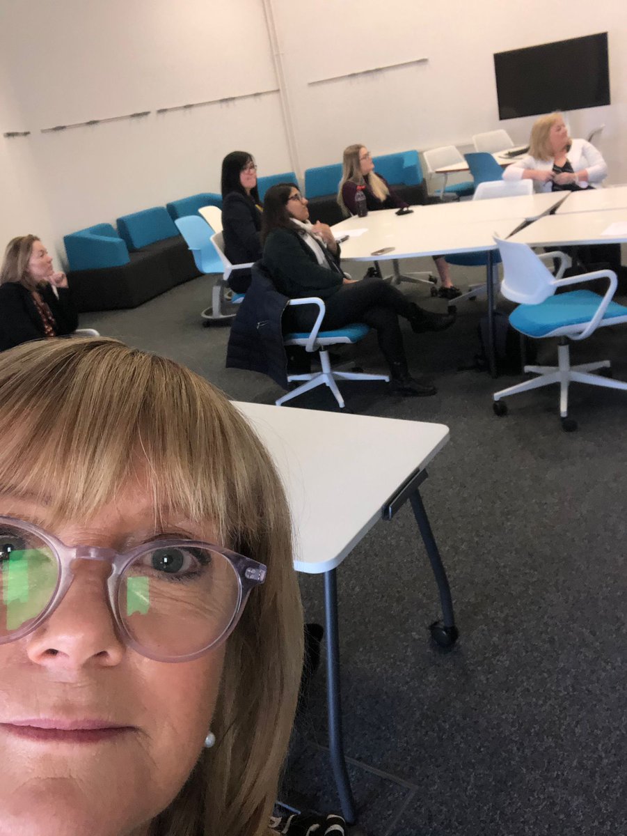 HigherUws's tweet photo. Celebrating International Women's Day with the inspirational Waiyin Hatton sharing tips and experience #BreakTheBias #IWD2022 https://t.co/tEtkQVrKBd