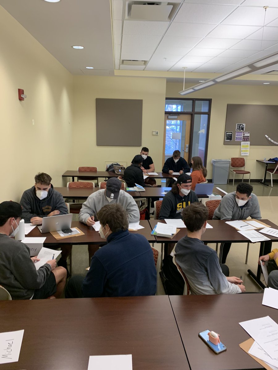 SCED 101: Learning Leadership students identify common themes from their Personal Best Leadership Experiences this morning. @TLCTalk <a href="/Jim_Kouzes/">Jim Kouzes</a>  <a href="/lahenry96/">lahenry96</a>  <a href="/scedpe/">Secondary & PE</a> <a href="/Seidelschool/">Seidel School of Education</a> <a href="/SalisburyU/">Salisbury University</a> <a href="/The_ILA/">International Leadership Association</a> <a href="/Dr_Leadership/">Dan Jenkins, Ph.D.</a>  <a href="/MrsLaurJB/">Lauren Bullock</a>