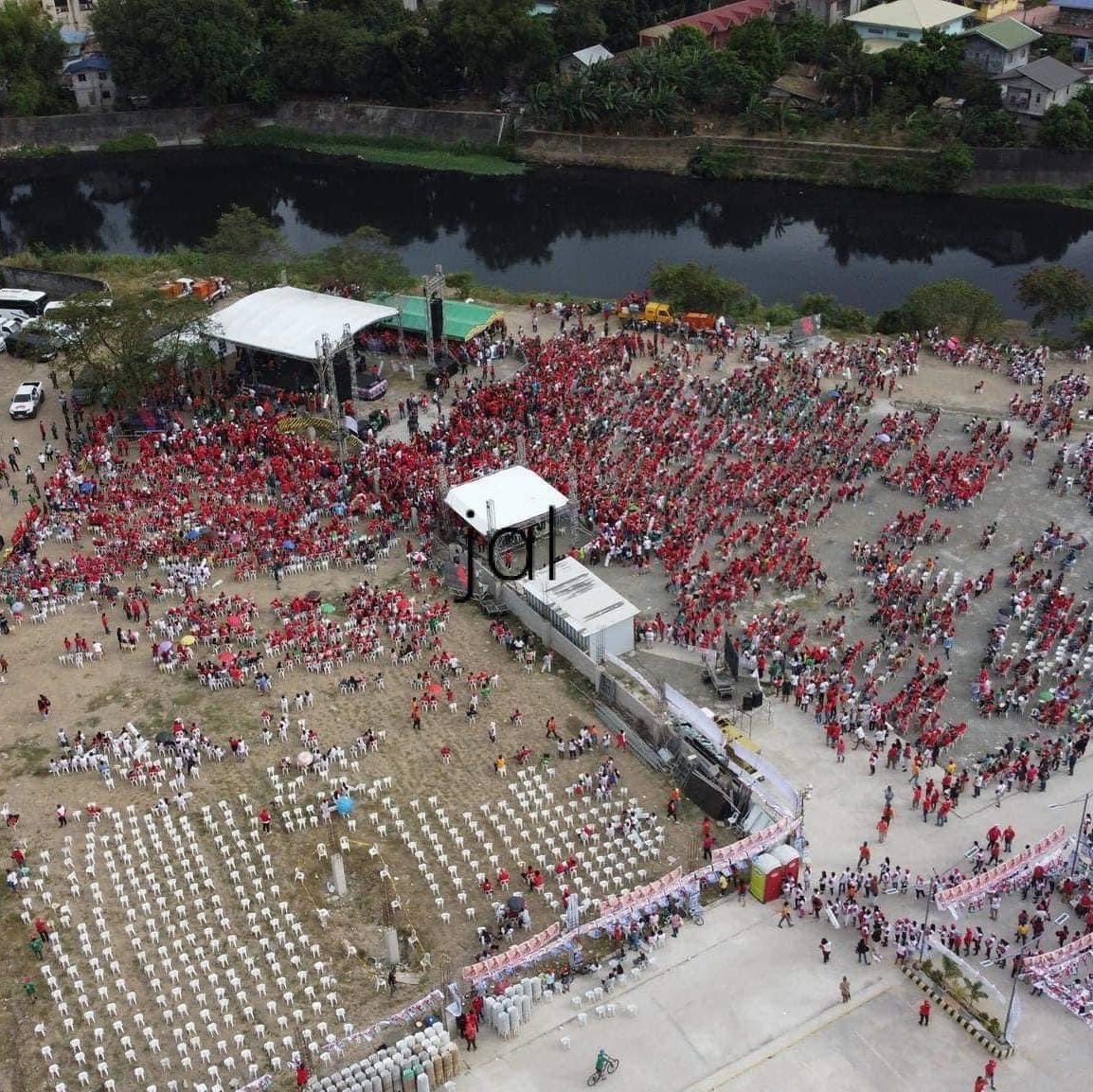 @pauloinmanila and 99 others tweet media