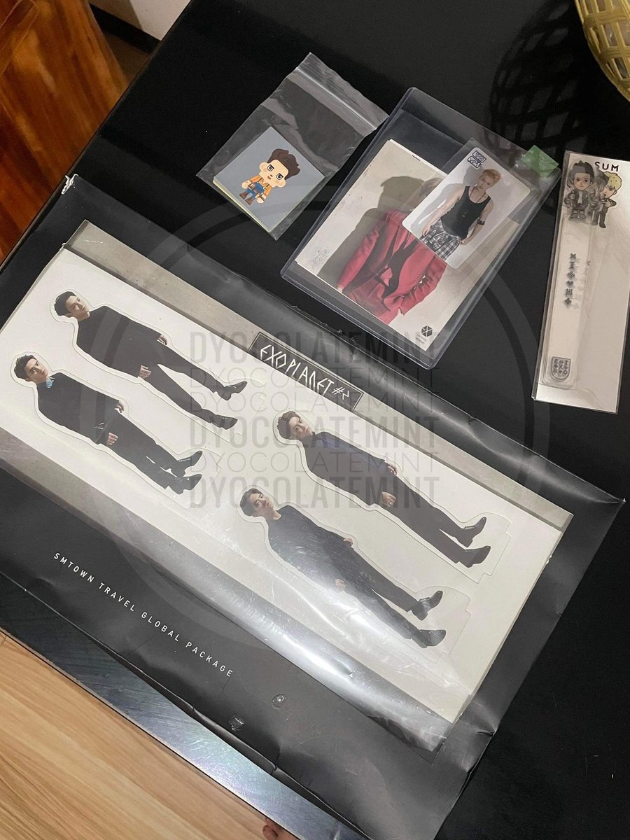 DYOcolateMint's tweet photo. Thank you so much @buymyextramerch for these! Received them na po ❤ Thanks for letting me adopt these EXO MDs ❤ https://t.co/R8oEpgh3Ff