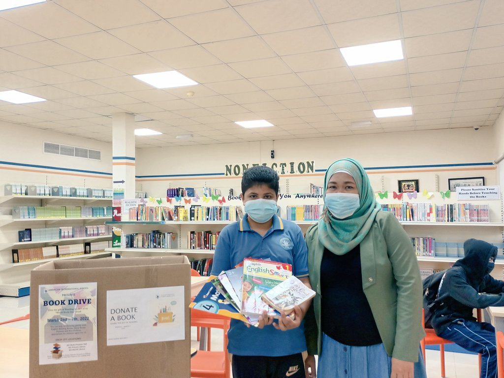 JoyTaghreed's tweet photo. Book Donation during #WorldBookDay https://t.co/JfgCa2N5St
