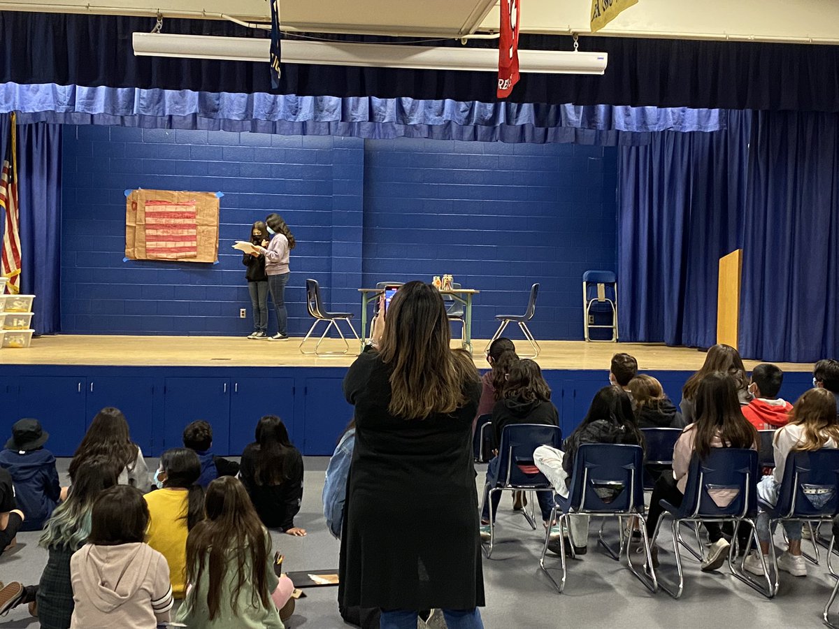 JoshRegerAP's tweet image. Marshall 6th Grade classes acting out a dramatic selection from a unit of study in Language Arts! Awesome job!