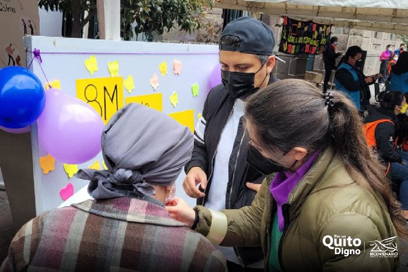 saludquito's tweet photo. Hoy, participamos en actividades de la Red Violeta, promoviendo espacios de igualdad de género, seguros y de acompañamiento a personas víctimas de violencia. El fin es restituir sus derechos y garantizar su acceso a servicios de salud. 💙
#RedVioletaUIO
#PorUnQuitoDigno https://t.co/wKY6jzaiJv