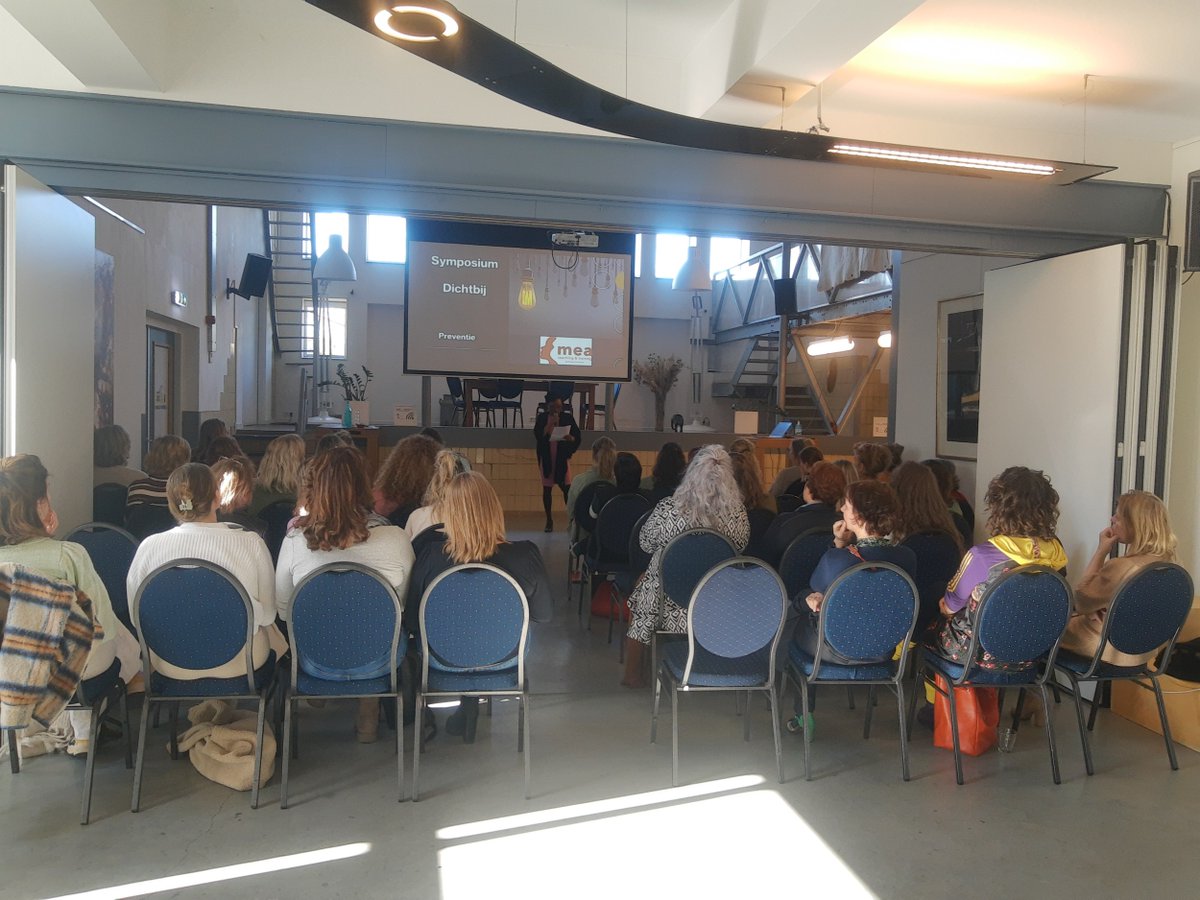 Speciaal voor verloskundigen organiseerde Moeders voor Moeders in samenwerking met Mea Coaching het symposium ‘Mentale gezondheid van vrouwen dichtbij’. Het was een bijzondere dag waar we trots op zijn!