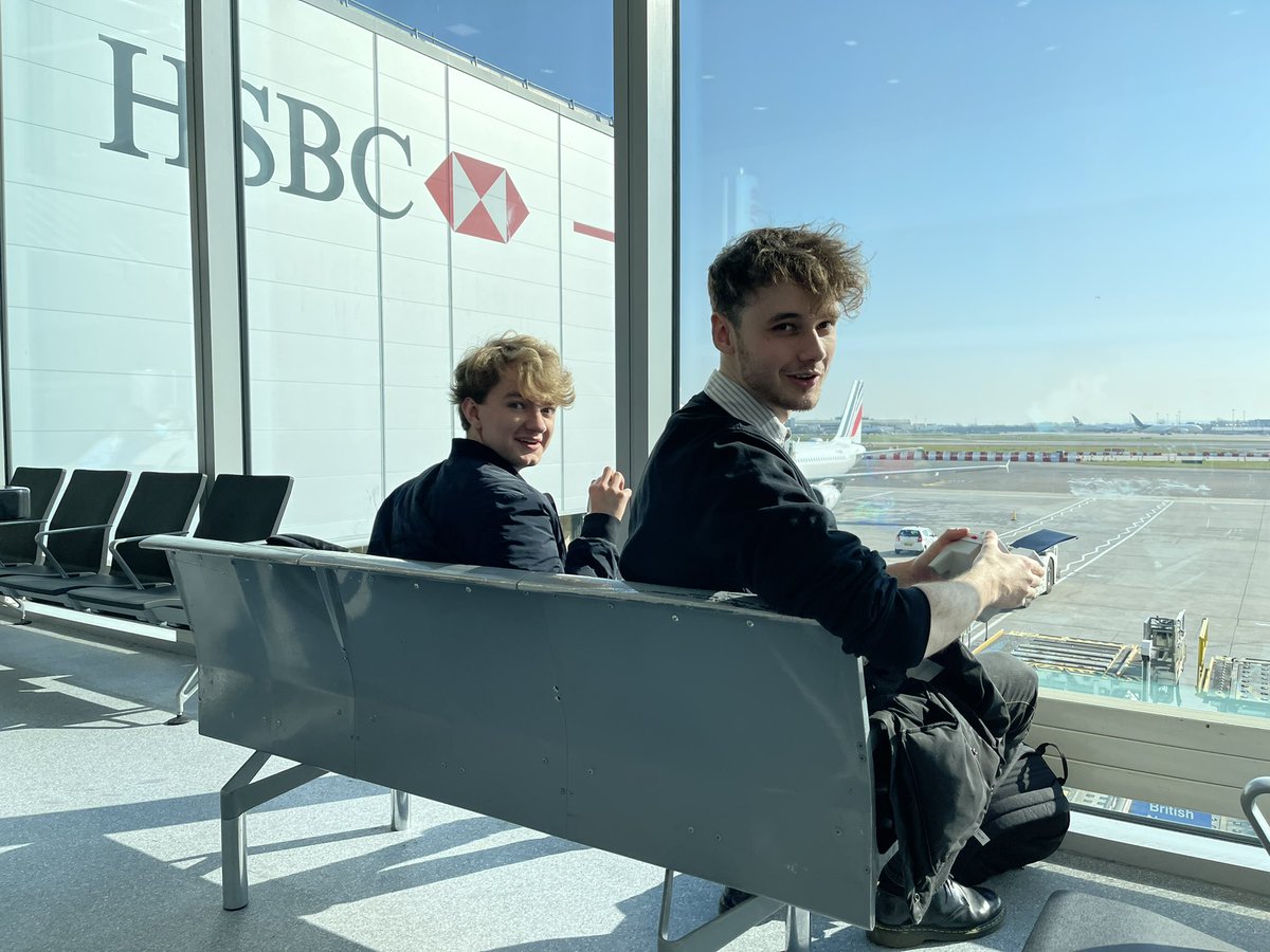 Ph1LzA's tweet image. they are brothers