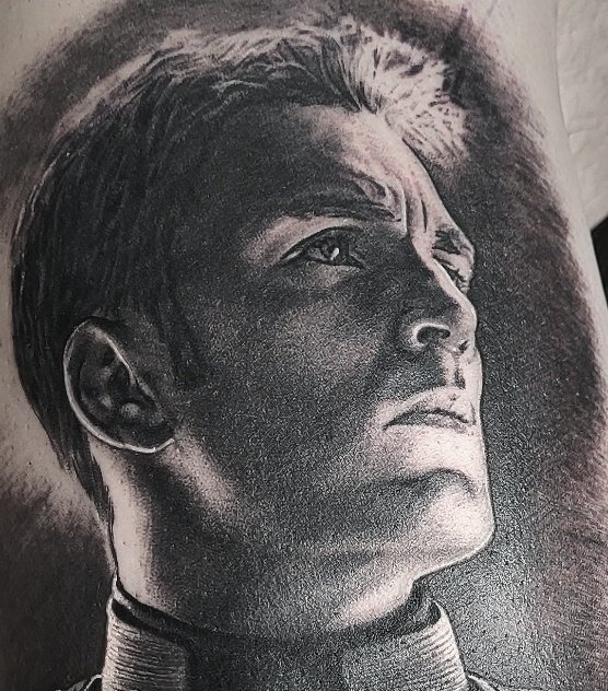 JayTAT2's tweet photo. Made a good start on this Captain America piece today as part of a marvel leg sleeve.
@ChrisEvans
Day 2 tomorrow...
Who's next?
#jayhutton
#adrenalinetattoostudio https://t.co/snKvxEVnyh