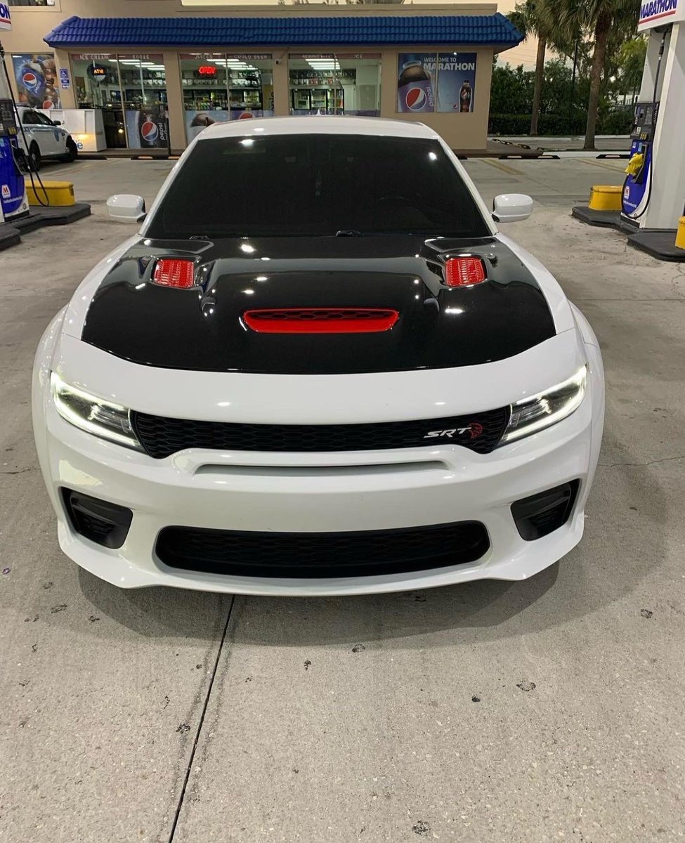 googlemyhustle_'s tweet photo. I got all the hot commodities from Hondas, to Hyundai’s to Mopar’s to Infiniti’s hit me up (305) 469-6885 ask for peewee https://t.co/Il6FnieaA8