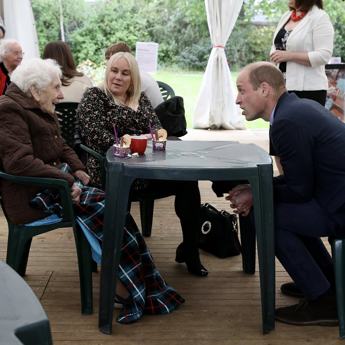 KensingtonRoyal's tweet photo. Betty Magee

And the lovely Betty Magee who served in the RAF in the Second World War and made us all laugh when she asked for a kiss at Queen’s Bay Lodge care home in Edinburgh! https://t.co/jsMChiSGXQ