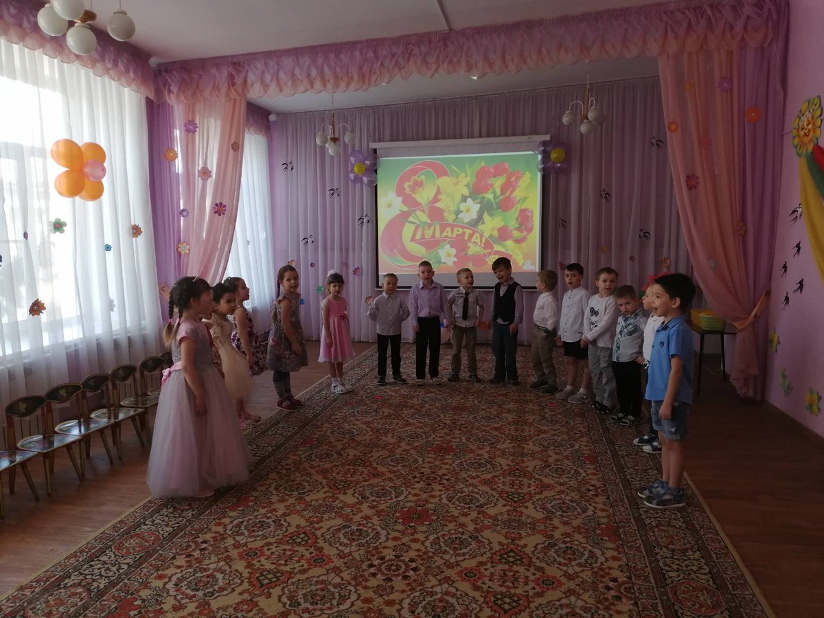 ds56_tgl's tweet photo. @ds56_tgl поздравляет всех женщин с праздником Весны! Желаем всем здоровья, красоты и много радости 💐💐💐 https://t.co/kHdlahDJjR