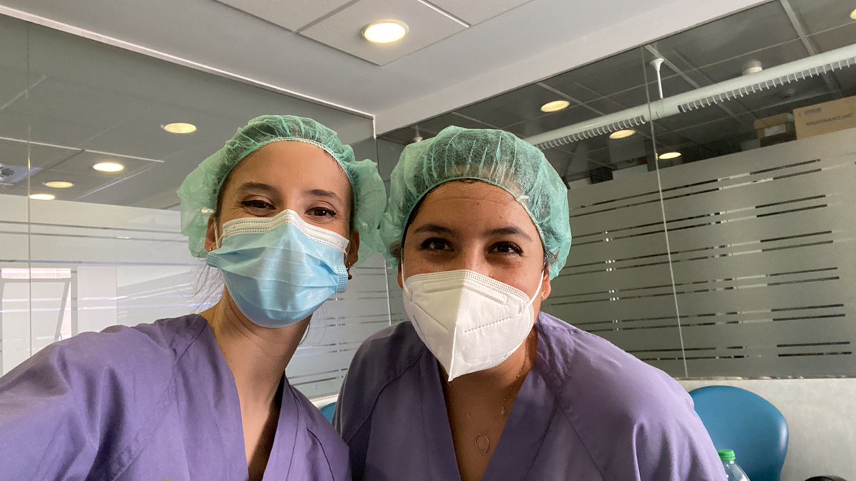 avictoria_ojeda's tweet photo. Excelente curso de reconstrucción de suelo pélvico en el @CTF_ASACEC  organizado por @Urologia_CHUAC con vuelta a la presencialidad y reecuentro con buenas amigas @amandiux_aa #colposacropexia #urologiafuncional #lap #tips #tricks https://t.co/rdJ8nmQhuR