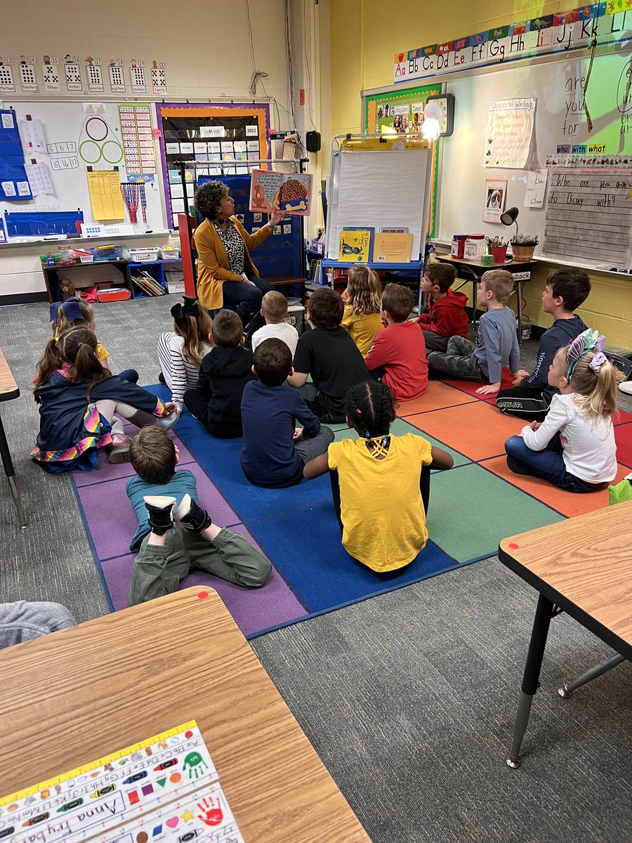 Do you have an AP that comes and reads to your class on a rainy day? If not, you should! Thanks @JHadley_AP <a href="/HumbleISD_WCE/">Willow Creek Elem</a>