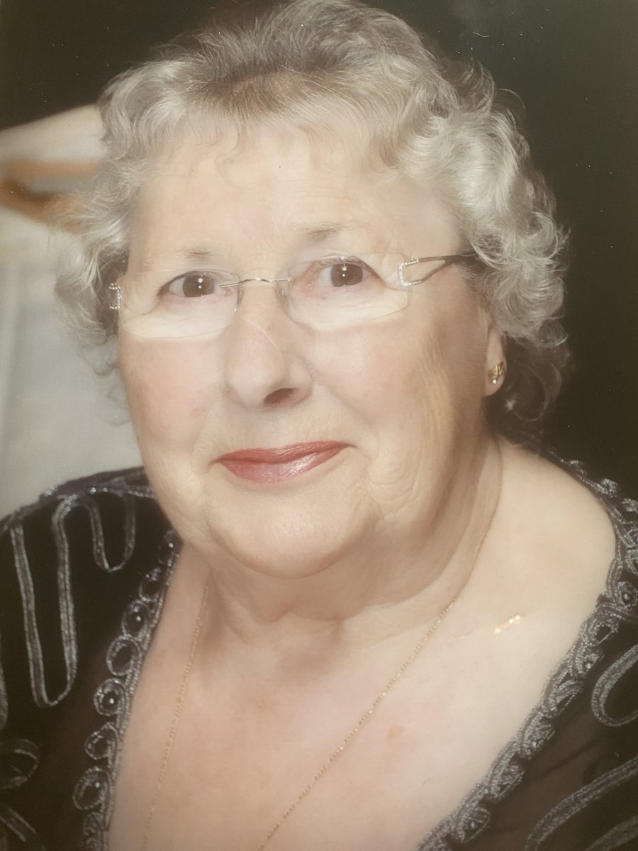 Julie Catchpole tweet media