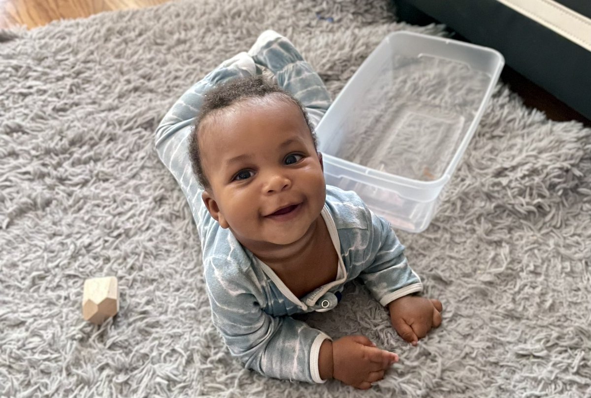 EBeknowing's tweet photo. Waking up to this smile does more for me than he knows! I appreciate and love you son! #fatherhood #ezzi https://t.co/YeIjW0wagc