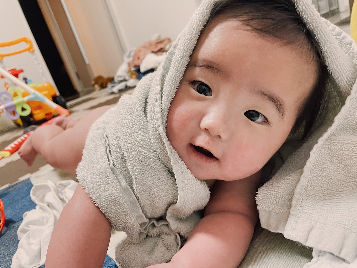 tabuami0830's tweet photo. 5ヶ月羽夏ちゃん🤎👏🏼 https://t.co/DQtZvVrYdT