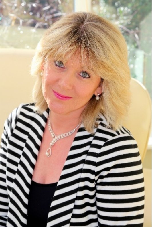 OtteryFoodFest's tweet photo. Lynne-Marie is our fundraiser -
I joined the committee in January, having recently moved to the area I was keen to get more involved in the community.  
I love discovering the fantastic variety of local produce which is right on the doorstep.
#iwd2022 #breakthebias #wemakeevents https://t.co/FYtk2cTAkC