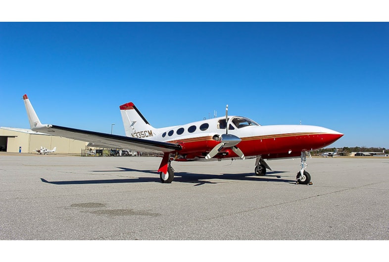 GlobalAir's tweet image. 1980 Cessna 414A RAM FOR SALE

RAM VII Engine Upgrade, Fresh Annual March 2022, Garmin Glass Avionics, Interior Refurb 2016

🔗: globalair.com/aircraft-for-s…

#cessna414 #cessna414a #cessna414ram #cessna414lovers #cessna414traveller #cessnapilot #cessnaaircraft #cessnalove