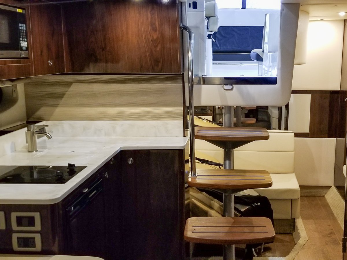 walstrommarine's tweet photo. Check out this ✨New Listing ✨! This is a 2018 Sea Ray Sundancer 350. Take a look at the full listing here: https://t.co/vIXl0N8J2W
To schedule a showing call Scott at 231-437-0103.

#sundancer #charlevoix #bayharbor #searayboats #boatmich #cruiser https://t.co/GdNasLTddu