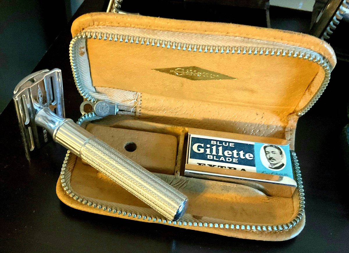 BadgerandBlade's tweet photo. Which is THEE best Gillette Tech??? Let's weigh in. 😉
https://t.co/UDi4iyj5lN
#razors #shaving #gillettetech #wetshaveloyalists #wetshave #wetshaveclub #wetshaveculture #wetshaving #wetshavingenablers #shavelife #shaveclub #shaveculture #shavelikeaboss #shavelikeagentleman https://t.co/VfCFjyPvWa