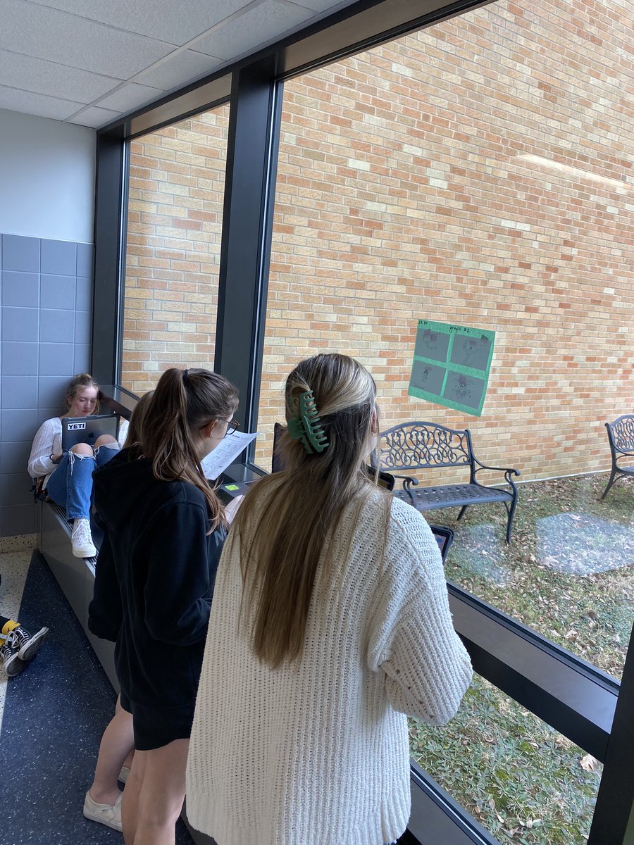 ProfeCappellari's tweet photo. Español III - after reviewing body parts in Spanish, they drew monsters and matched the description in Spanish to the correct monster! #ReadInSpanish #EspañolConProfe #YourSalisbury https://t.co/VEhf7I8tSM
