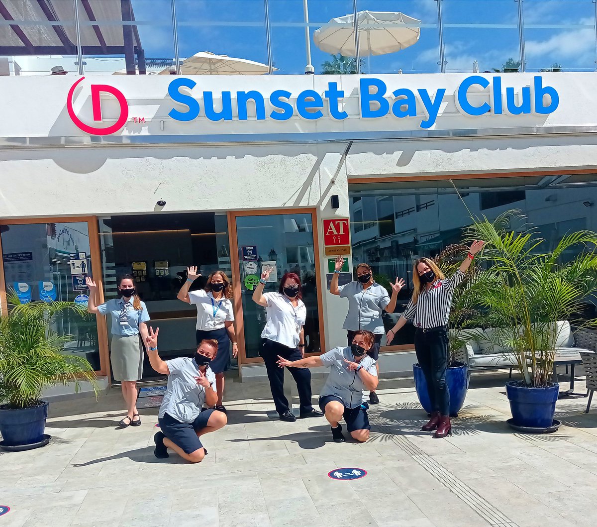 Desde #SunsetBayClub, Feliz Dia de la Mujer a todas! 

From #SunsetBayClub, #HappyWomensDay2022 to all hard-working women!

#OneTeam #DiaDeLaMujer