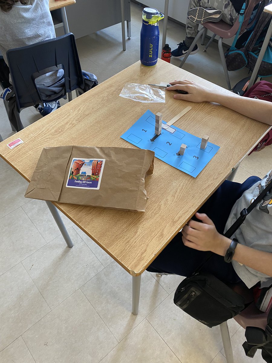 Ms Davies tweet media