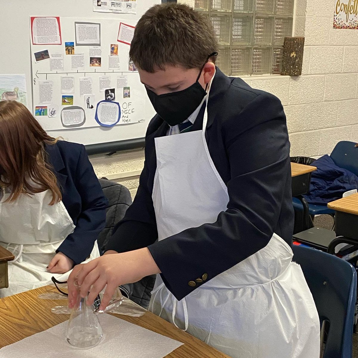 Escuelas_ArchNY's tweet photo. El séptimo grado de @TransfigCS10591 estuvo muy ocupado experimentando con reacciones químicas. #STEM #TarrytownNY 
https://t.co/4mcjdt4vfr https://t.co/wdOcRcNYo4