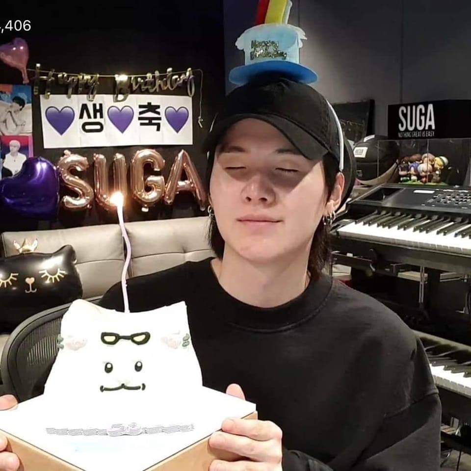 HAPPY BIRTHDAY OUR GENIUS 💜🍊

#HappyBirthdaySUGA
#HappySUGADay <a href="/BTS_twt/">방탄소년단</a>