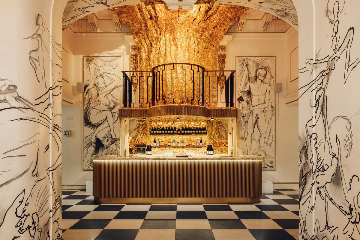 In our cover story this month, Rob Halliday reports as London’s Playhouse Theatre is transformed into the decadent Kit Kat Club for a one-of-a-kind revival of Cabaret . . .
bit.ly/3HTNj2w
<a href="/GBAssocs/">GBA</a> <a href="/Charcoalblue/">Charcoalblue</a> <a href="/KV2Audio/">KV2 Audio</a> <a href="/MeyerSound/">Meyer Sound</a>