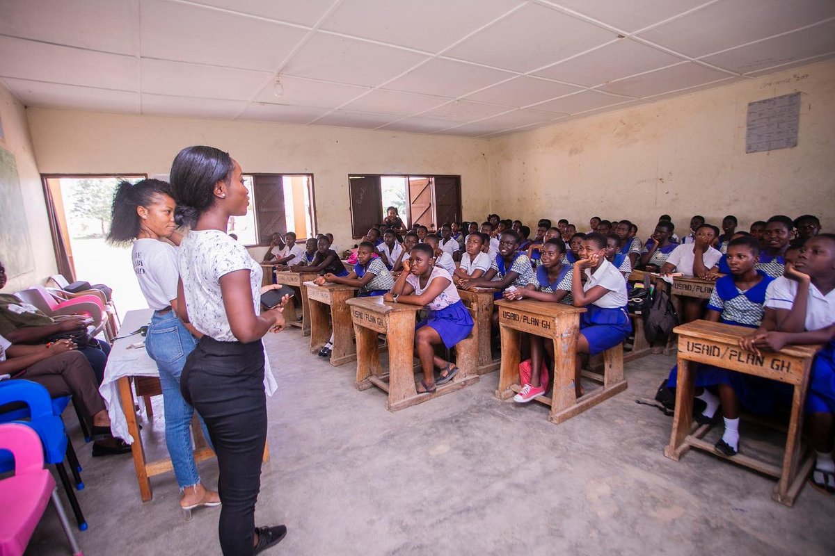 Arise2ConnectAF's tweet photo. In Honor of all women across the Globe, we wish you all Happy International Women’s Day. #internationalwomensday 
#arisetoconnectafrica 
#arisewomen 
#women 
#womensday 
#womensday2022 https://t.co/UZAMb9P0JX