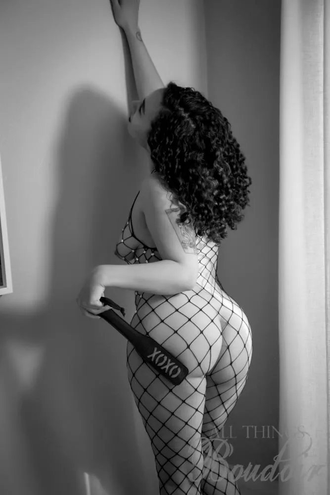 ATBoudoir's tweet photo. Lots of people want to ride with you in the limo, but what you want is someone who will take the bus with you when the limo breaks down. Oprah Winfrey
https://t.co/XpemByfLbK https://t.co/J8xezGufsQ