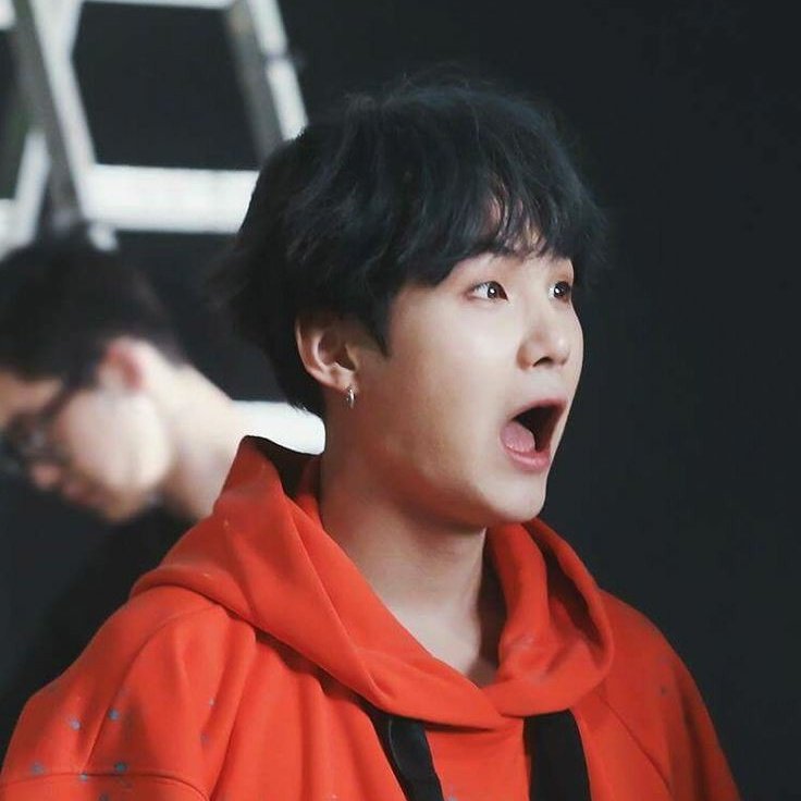 melixycc's tweet photo. Feliz cumpleaños al ser más hermoso y bueno de este mundo.
Yoongi, te amamos mucho.
Gracias por todo, gracias por tus letras que siempre nos consuelan, por tu carácter que nos hace sentir en casa, por tu sonrisa que nos da alegría 😭💜
#HappyBirthdayYoongi https://t.co/rCKIaEU77W