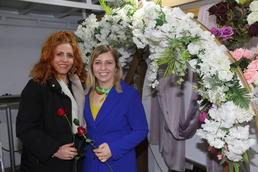 TunceliValiligi's tweet photo. Kadın Yeryüzünde Sevginin,Vefanın ve Fedakarlığın Sembolüdür...

Valimiz Sayın Mehmet Ali Özkan’ın Eşi Arzu Özkan Hanımefendi,8 Mart Dünya Kadınlar Günü vesilesiyle kadın çalışanlarımızı ziyaret ederek günlerini kutladı.

Hanımefendiye ve emeği geçenlere teşekkür ediyoruz.🙏🇹🇷 https://t.co/Fjx3ZBm3An