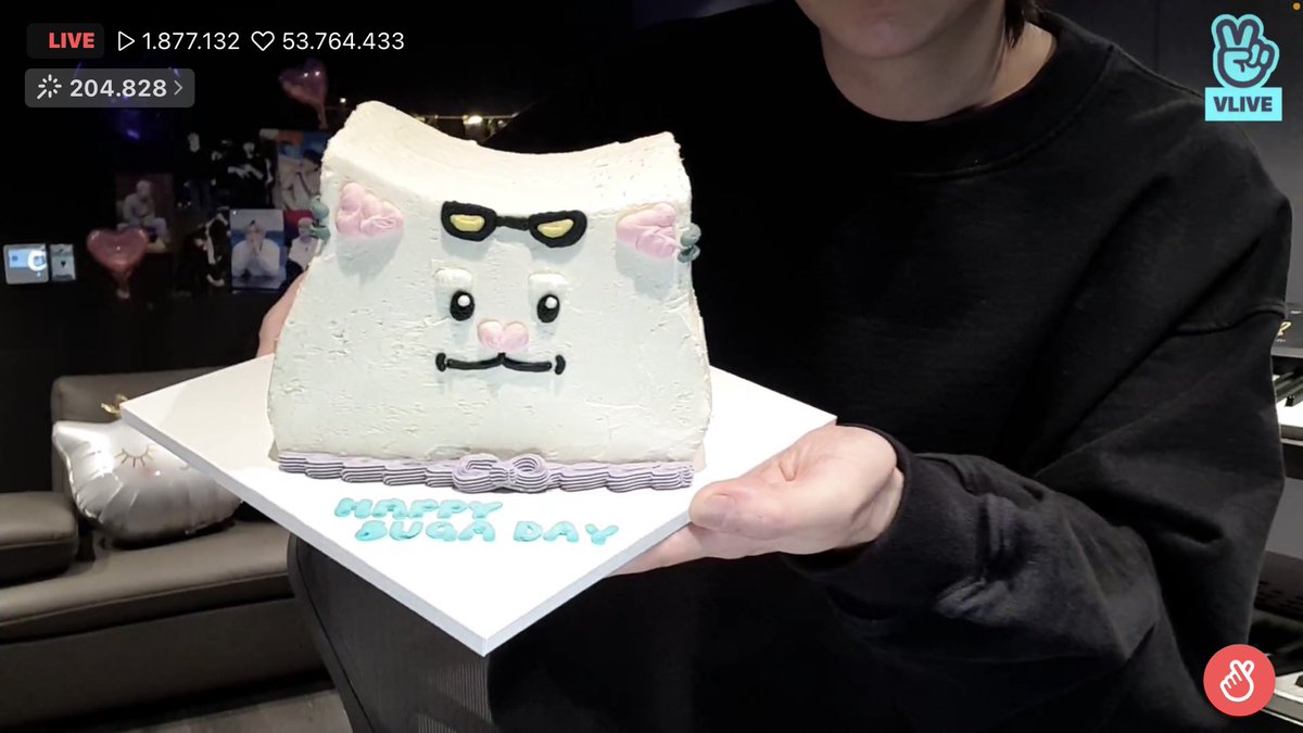 zprkjmn's tweet photo. Happy Suga Day🧡🧡🍊
#HappyBirthdaySUGA 
#HAPPYSUGADAY https://t.co/I3zVmPw8jU