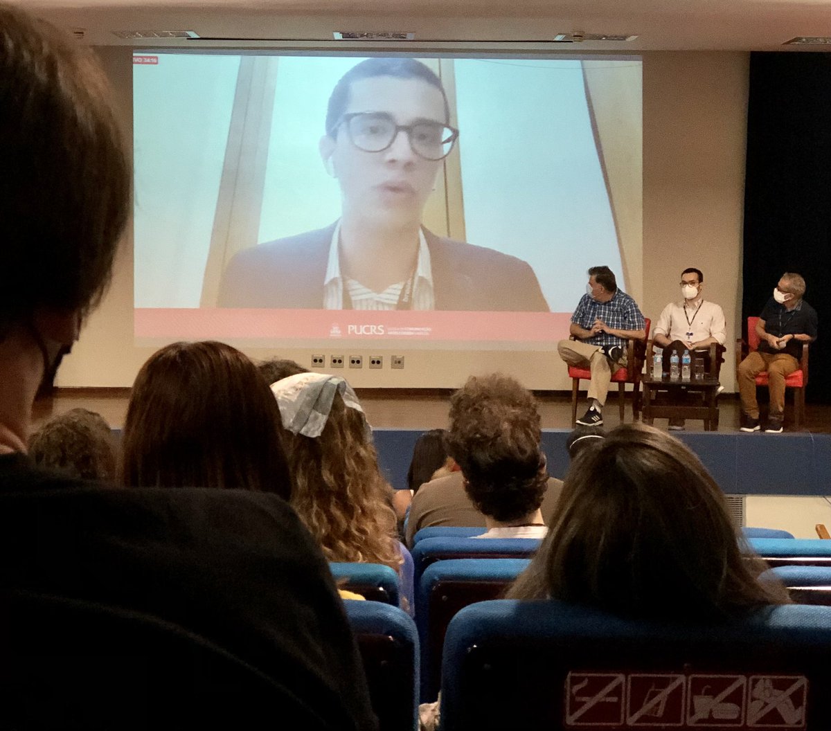 roflorczak's tweet image. Debate sobre a Guerra na Ucrânia com @_eduardogayer do @Estadao na @eusoufamecos. O desafio da cobertura da Guerra #GuerraEnUcrania #famecos