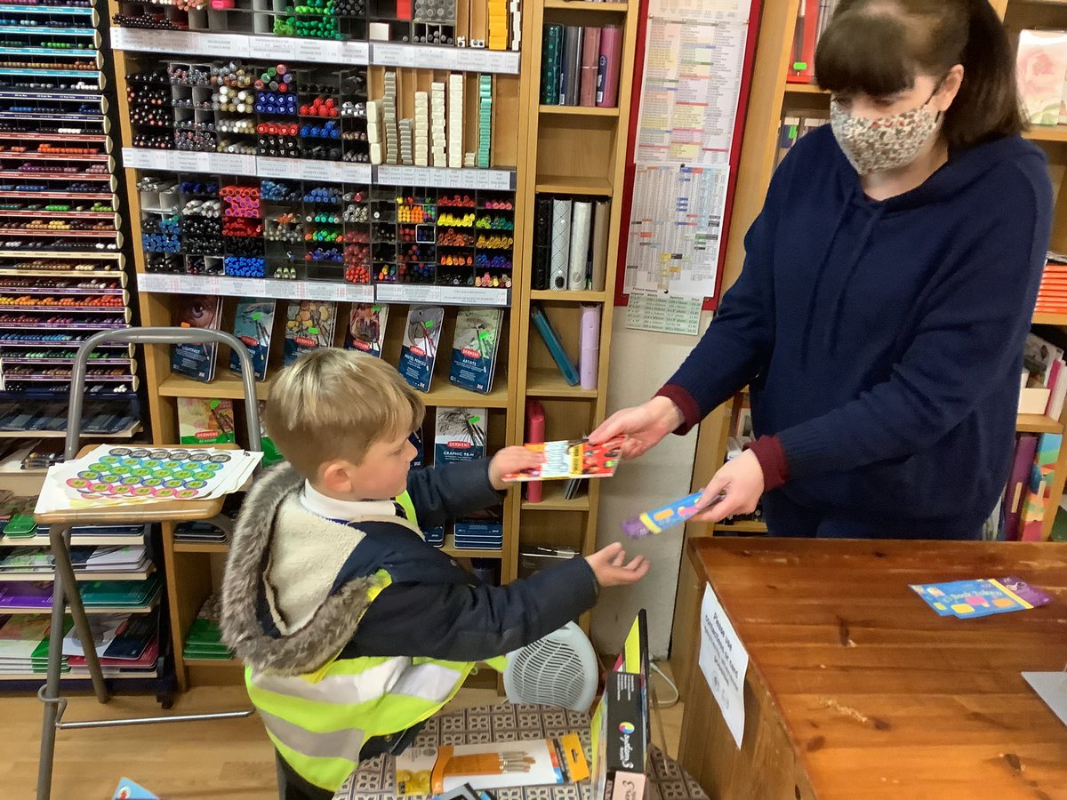 RRP_LPS's tweet photo. Today we went to @3countiesbooks to spend our World Book Day vouchers.We had a great afternoon out in the community...#LPSreading @WorldBookDayUK https://t.co/IUqiAzmnq3