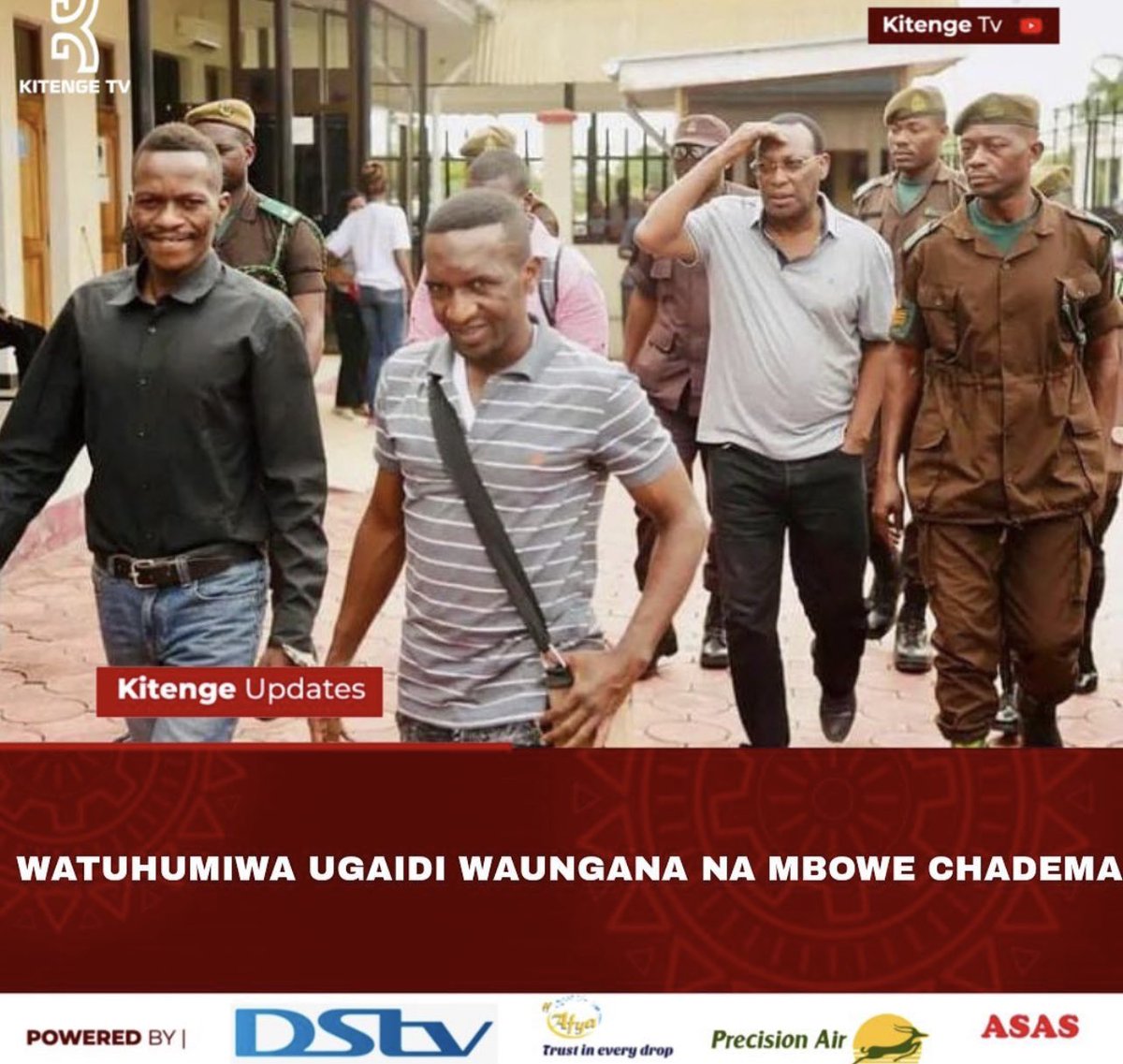 Waliokuwa Makomando wa JWTZ Hassan Bwere na Adam Kasekwa  walioshitakiwa pamoja na Mbowe  kwenye Kesi iliokuwa inawakabili ya Ugaidi,leo wamejiunga rasmi na chama Cha Demokrasia na Maendeleo (CHADEMA) na kukabidhiwa kadi na Mwenyekiti <a href="/freemanmbowetz/">Freeman Mbowe</a> Mkoani Iringa.