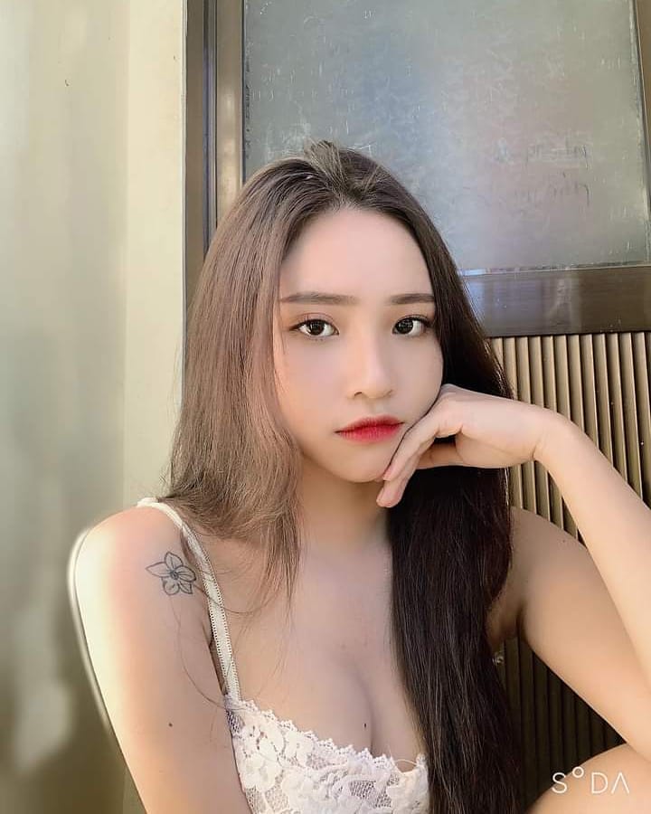 TieuMikhn47's tweet photo. mỗi cây mỗi hoa, mỗi nhà mỗi cảnh, mỗi mình là dễ thương 🤧 https://t.co/4r3OcArMDK