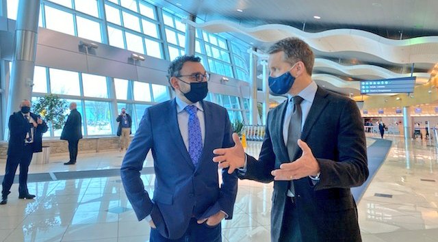 SeamusORegan's tweet image. Today we announced $22.5 million for @stjohnsairport. 

As travel begins to open up, our Province's busiest airport needs to be ready. So we're upgrading runways &amp;amp; safety equipment to keep travellers safe. 

And I must say it was some good to have @OmarAlghabra here in-person.