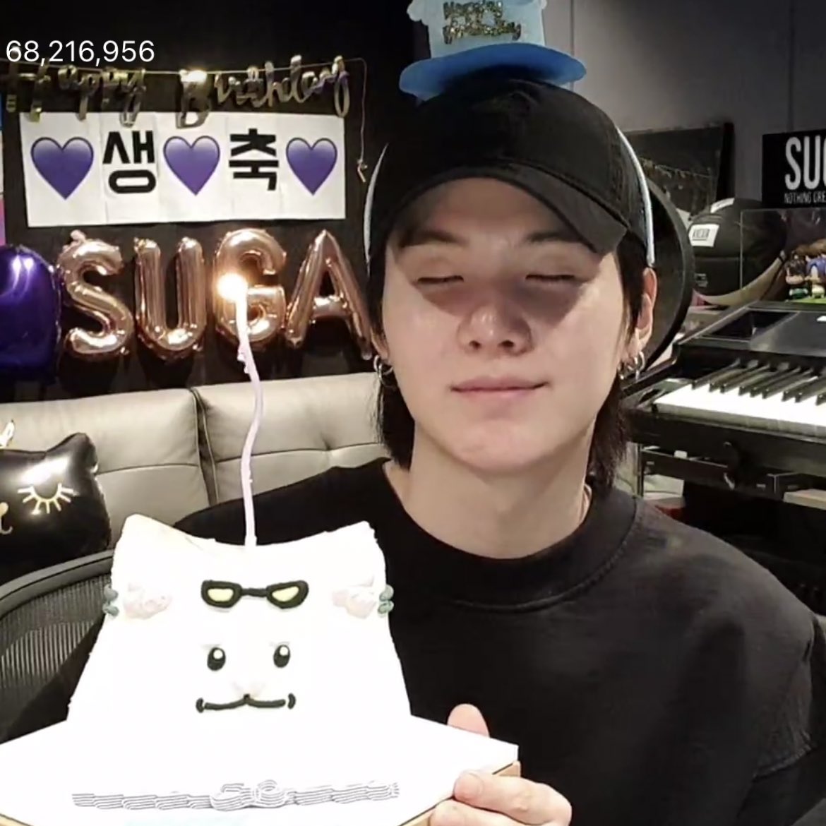 sandyeste22's tweet photo. Feliz cumple a nuestro bebé Yoongi
 #HappyBirthdaySUGA https://t.co/7y37sDybc6