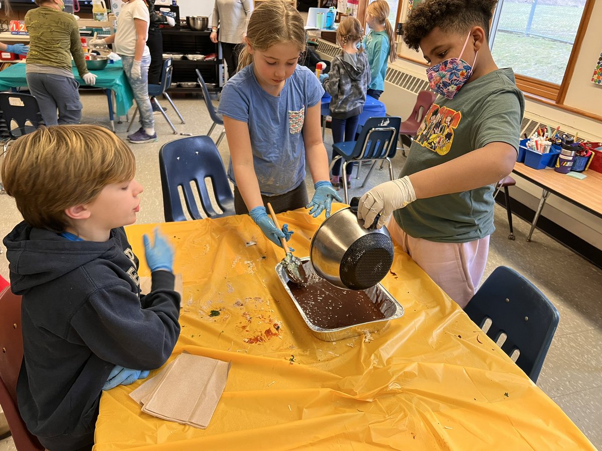 Alison Fox (@mrsfoxesden) on Twitter photo We had such a wonderful experience creating meals for foster families in our area yesterday in 3rd grade! #serviceproject #givingback #3rdgrade #SES #stowevermont <a href="/lsuuvt/">LSSUVT Schools</a> We had such a wonderful experience creating meals for foster families in our area yesterday in 3rd grade! #serviceproject #givingback #3rdgrade #SES #stowevermont <a href="/lsuuvt/">LSSUVT Schools</a>