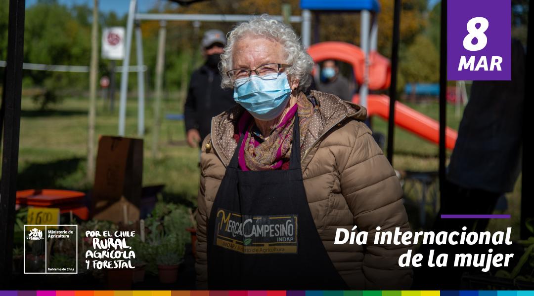 Hoy, en la conmemoración del #DiaInternacionalDeLaMujer <a href="/MinagriValpo/">Seremi de Agricultura Valparaíso</a> SEREMI <a href="/Htolepet/">Humberto Lepe Tarragó</a> se suma a los saludos, agradecimientos y reconocimientos, especialmente a las #MujeresRurales de la región por su inmenso rol en el sector. 
#MundoRural 
#CRIOValparaíso
#AvanzamosEnIgualdad
