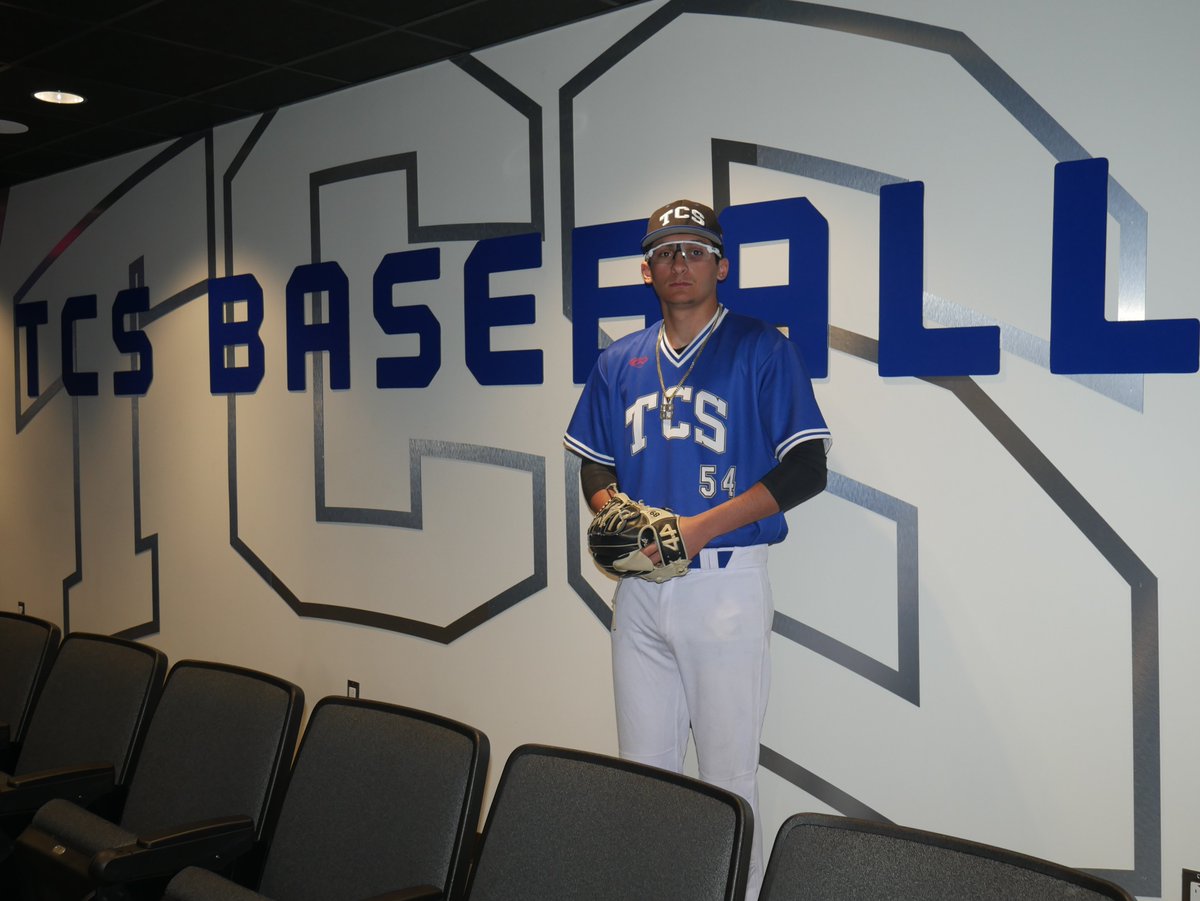 TCSPostGrad's tweet photo. 🚨 Player Spotlight 🚨

RHP Giovanni Cocchiaro (@iam_gio89) has gained a MASSIVE 39 LBS in 7 months so far here at TCS!

Day 1: 6'5 - 168lbs
Today: 6'5 - 207lbs

#bodycompositionchanges https://t.co/OkEkGpouge
