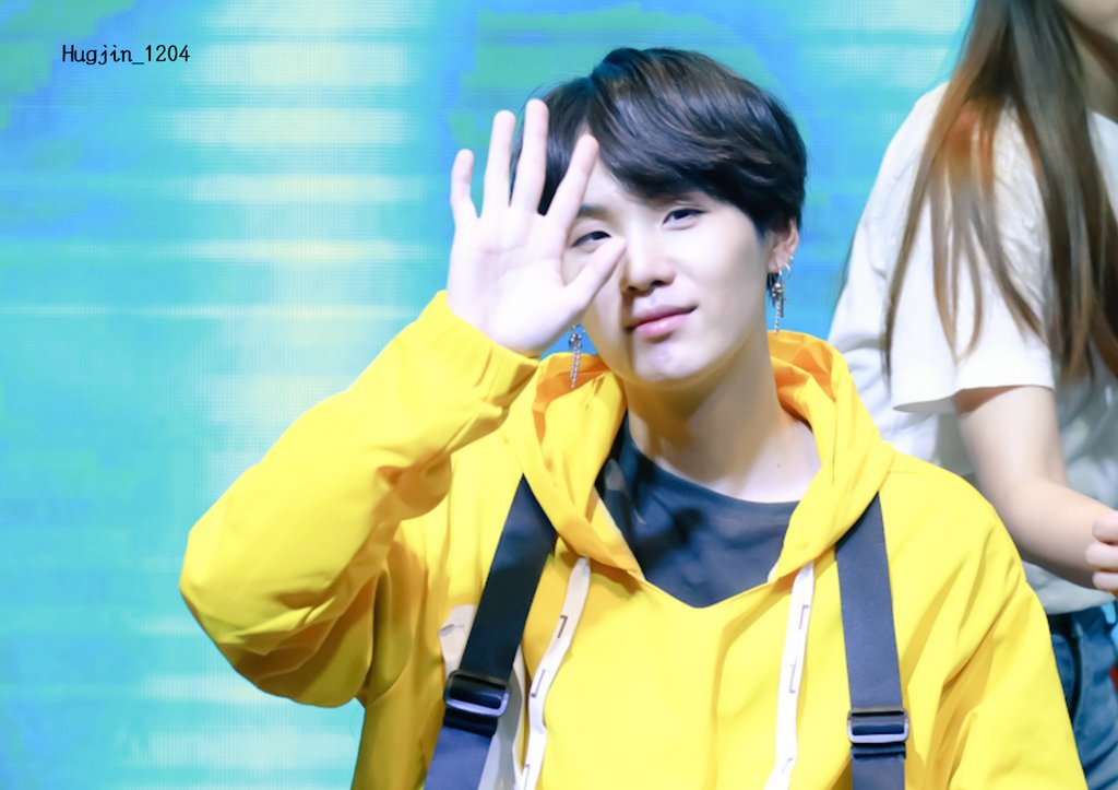HUGJIN_1204 tweet media