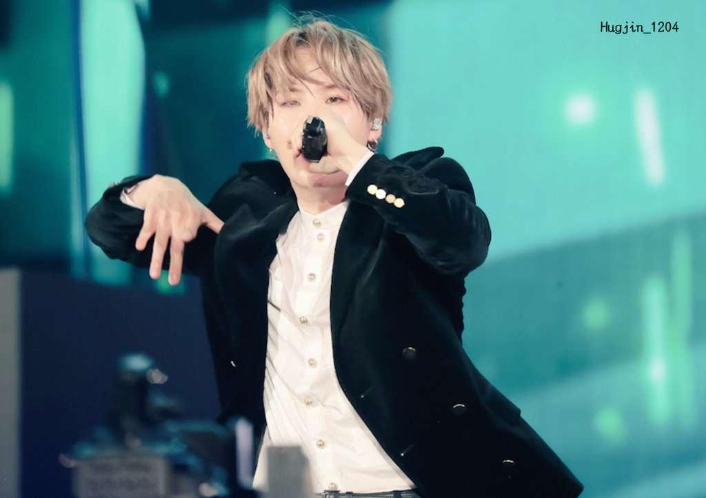 HUGJIN_1204 tweet media