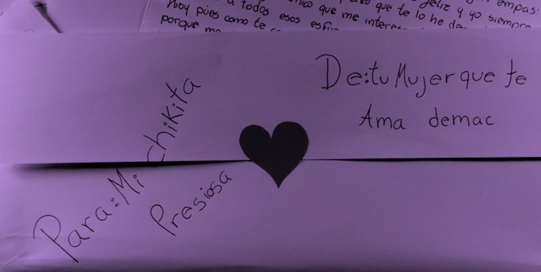 nuestrocinemx's tweet image. ‘Amor, nuestra prisión’, a través de diferentes técnicas visuales narra las relaciones amorosas entre internas e internos del penal de Atlacholoaya, Morelos.

💜Disponible ahora en ‘Todas las miradas; Mujeres cineastas mexicanas’ del @TecdeMonterrey. 

🎬👉bit.ly/34kOdaK