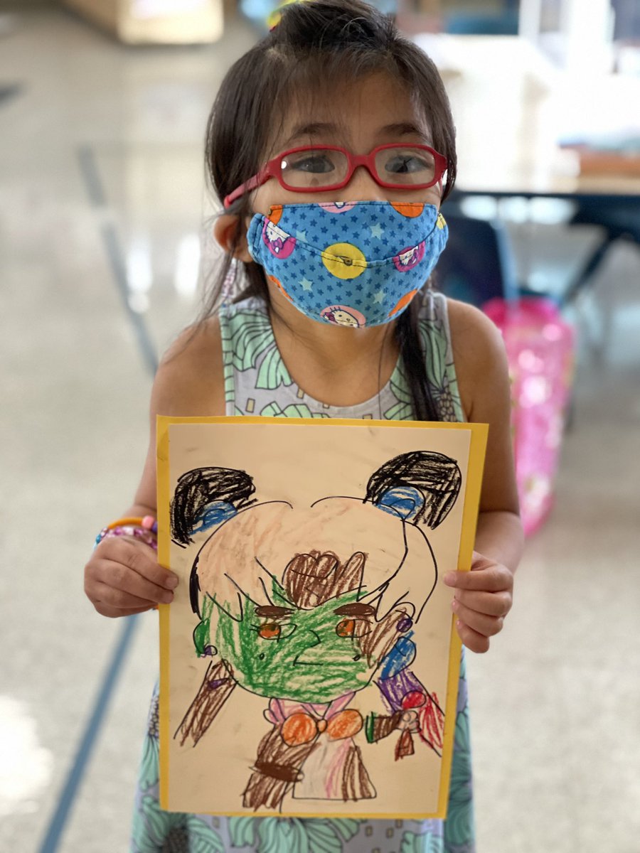 mrjasperwong's tweet image. Another teacher sent me these photos. She told me they were drawing @FomoMofoNFT in class! ❤️