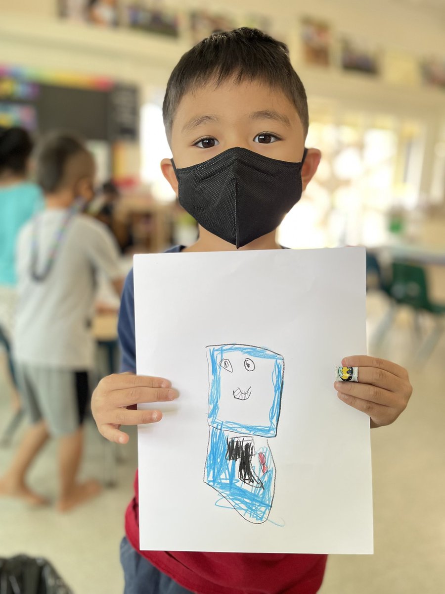 mrjasperwong's tweet image. Another teacher sent me these photos. She told me they were drawing @FomoMofoNFT in class! ❤️