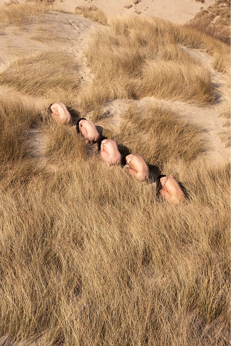 FrenchmanNft's tweet photo. Les boules sablé.e.s numéro un (2021)

by Manon Deck - Sablon 
Archival pigment print on Hahnemühle Baryta Satin fine art paper 40 x 60 cm / edition of 15 + 2 AP
Signed and numbered by artist on verso
#art #contemporaryart⁠ ⁠#fineart⁠ #fineartphotos⁠ ⁠#fineartphotgraphy https://t.co/WESz9Atumn
