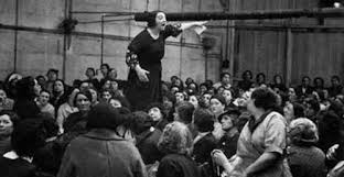 LauKatalu's tweet photo. Este día es en homenaje a las #mujeres que perdieron su vida el 8 de marzo de 1908, por defender sus derechos laborales.

Gracias a ellas por dar el primer paso a vencer las barreras y achicar la brecha de desigualdad.✊

#8Marzo2022 #DiaInternacionalDeLaMujer https://t.co/LsOtVFrYId