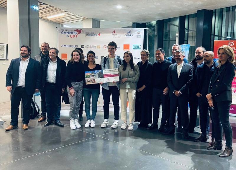 Tribuca's tweet photo. Au terme de la deuxième édition du hackathon Tech for Tourism, organisé par @CannesIsUp, le projet #SpaceIT a été récompensé
https://t.co/M6fEsFffYv
#Cannes @FrenchTechCdA https://t.co/W7a5sUX6e0